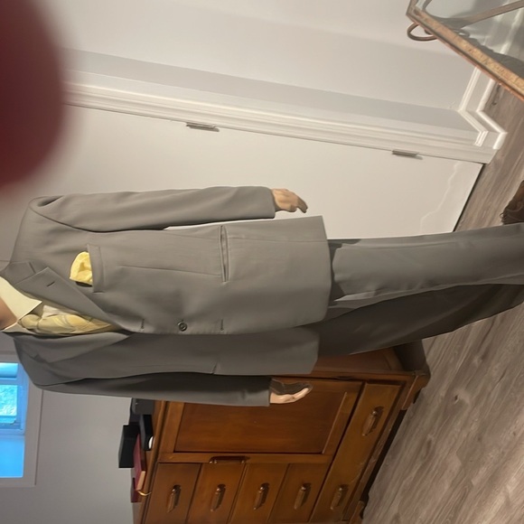 Like new olive colored Zenga suit - Picture 4 of 5